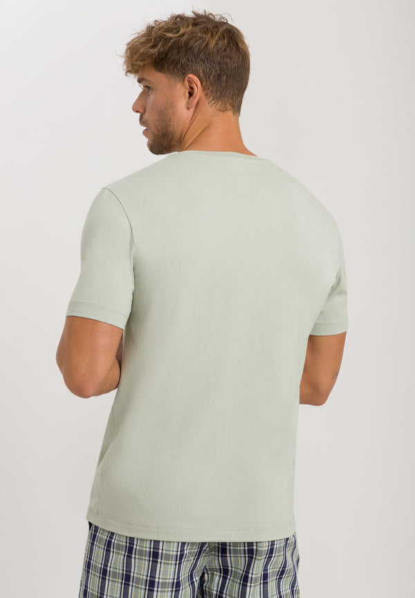 LIVING V-Shirt