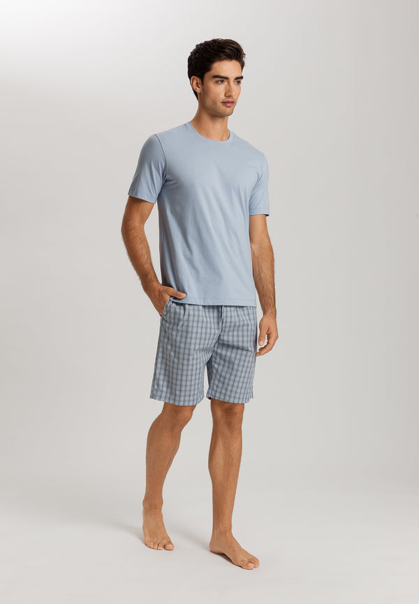 LIVING T-Shirt