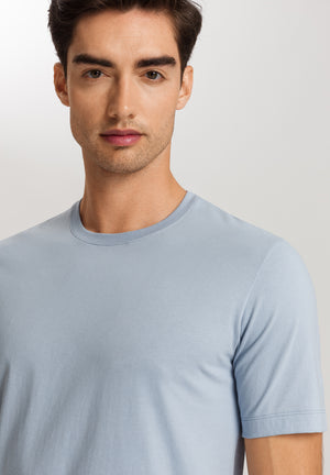 LIVING T-Shirt