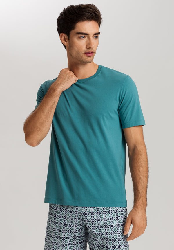LIVING T-Shirt