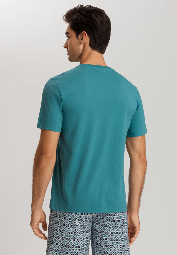 LIVING T-Shirt