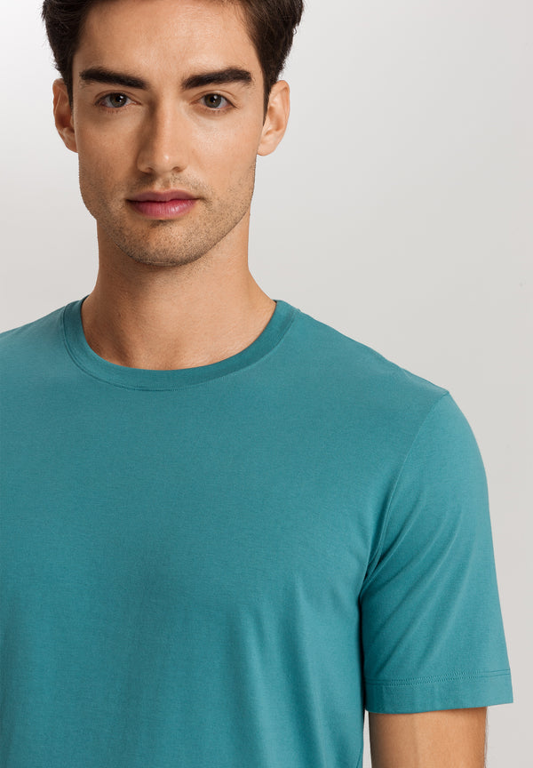 LIVING T-Shirt