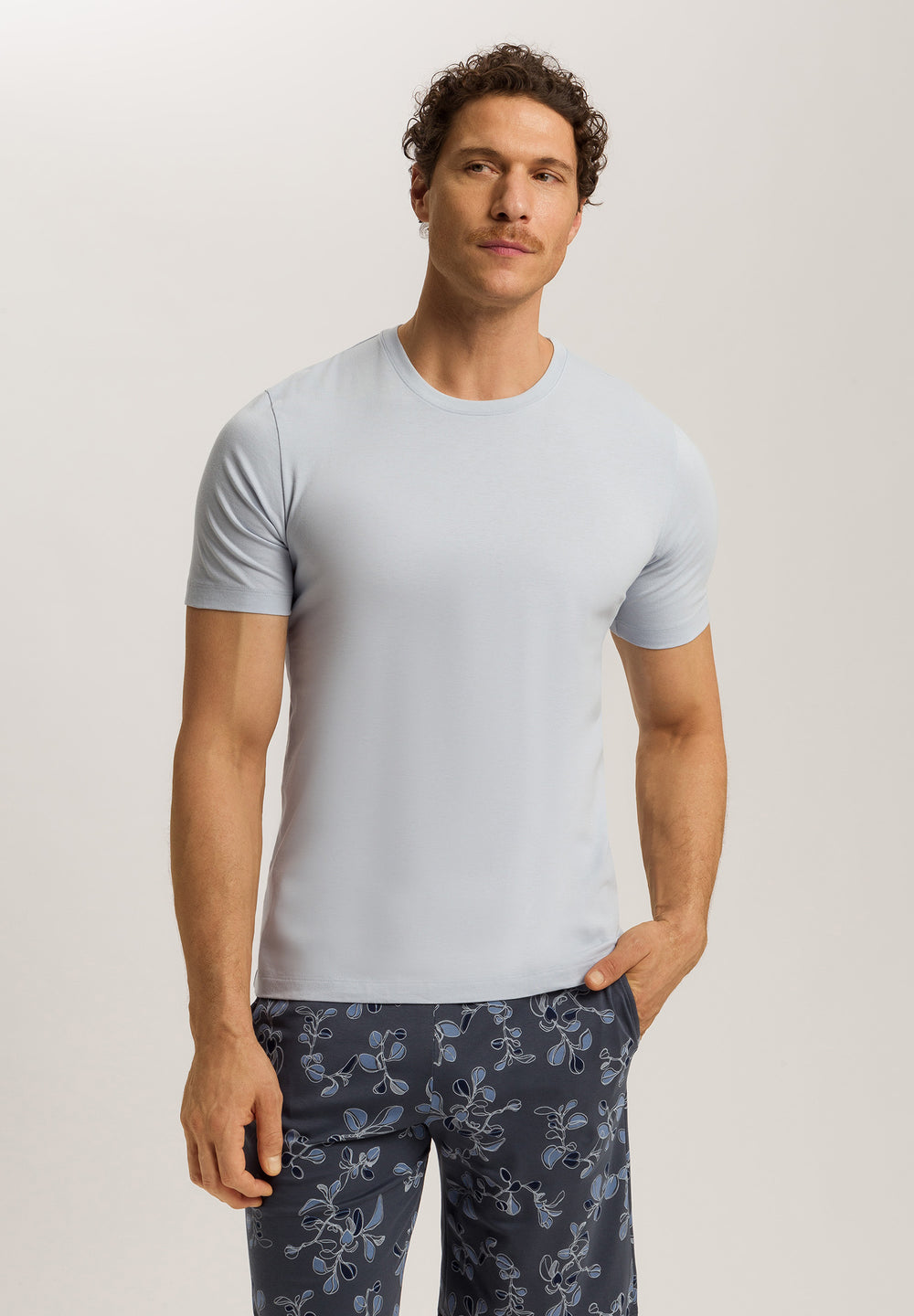 LIVING T-Shirt