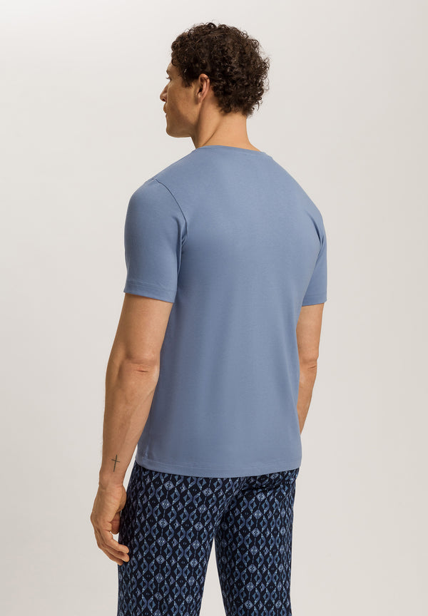 LIVING T-Shirt