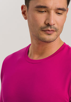LIVING T-Shirt