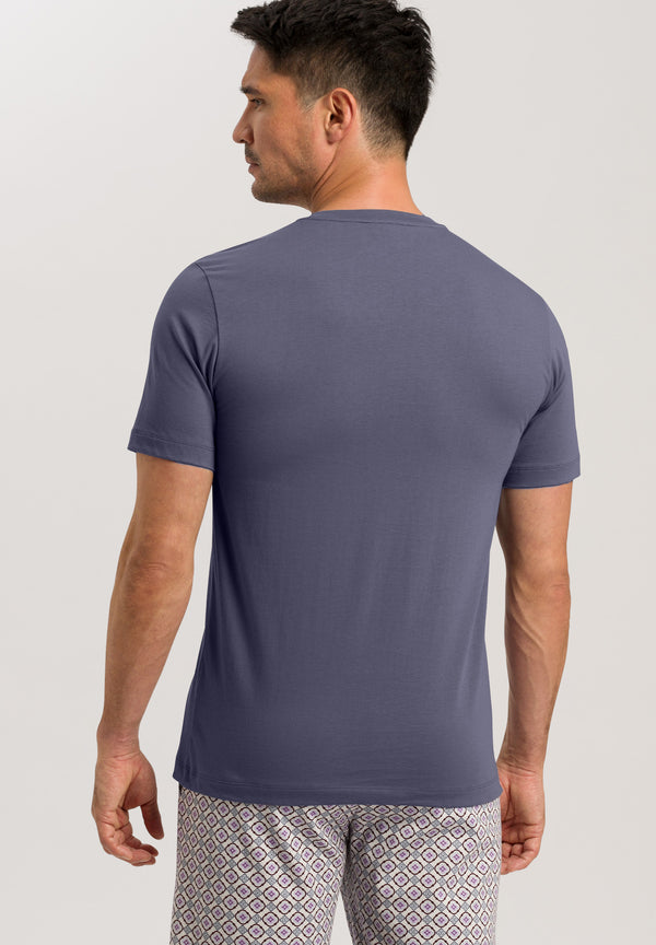 LIVING V-Shirt