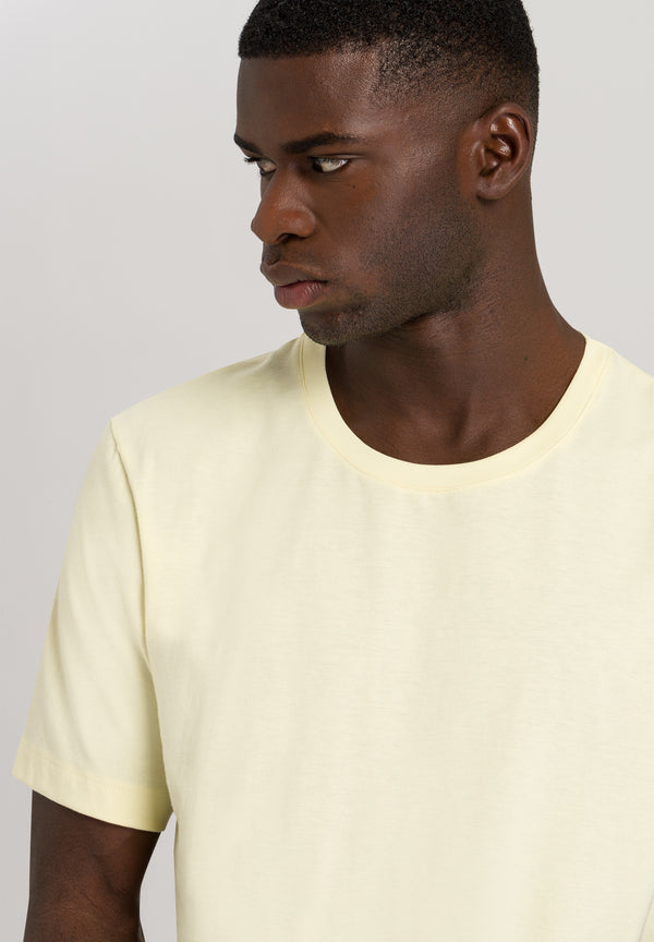 LIVING T-Shirt